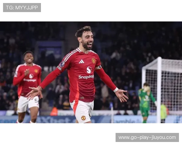 布鲁诺任意球传中造就曼联胜利