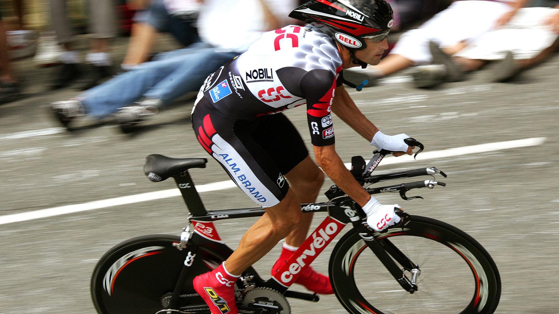 勇士今天正式开启魔鬼赛程!未来13天8赛含一波6连客两个背靠背,勇士的比赛日程